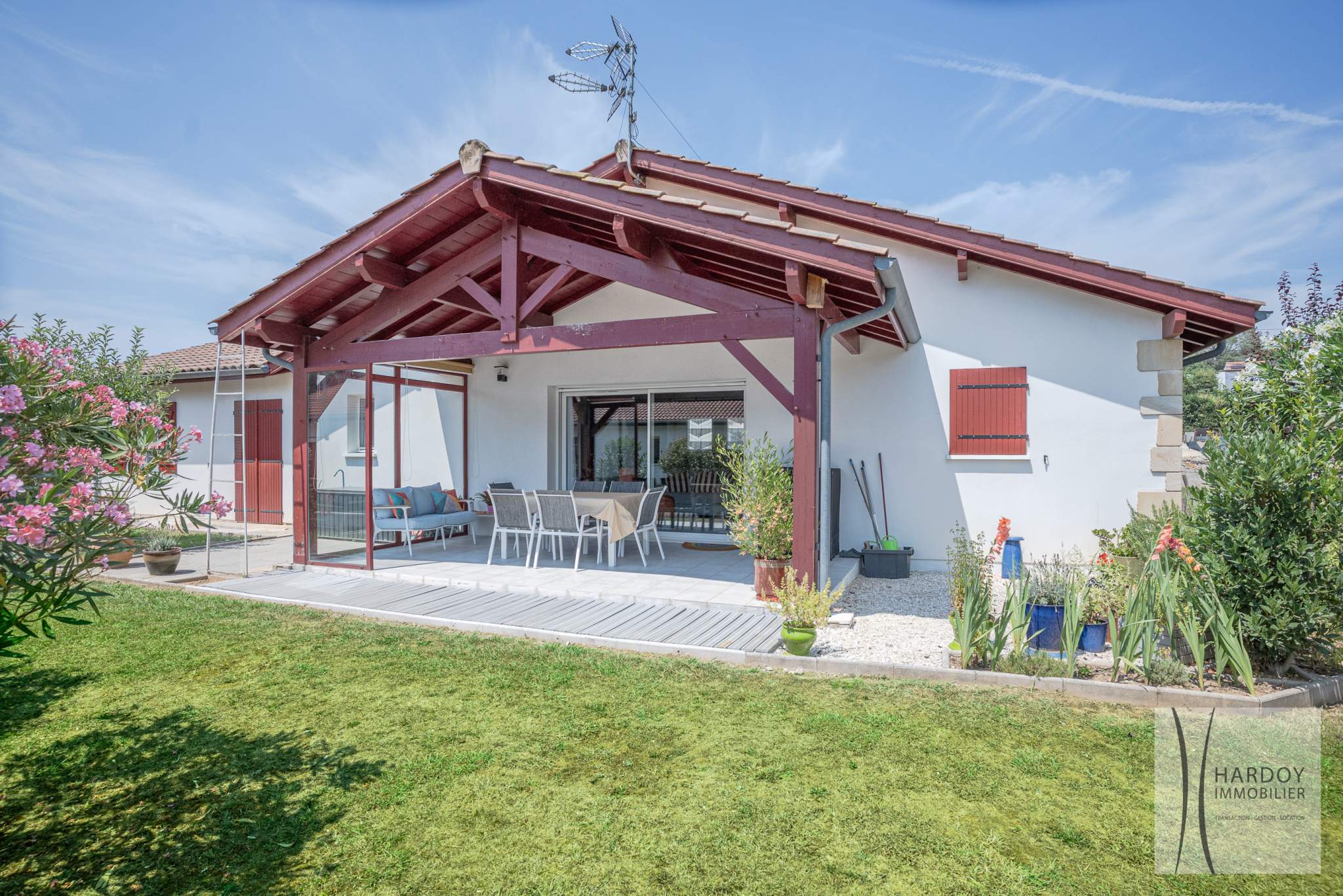 ST PEE SUR NIVELLE - MAISON DE PLAIN PIED